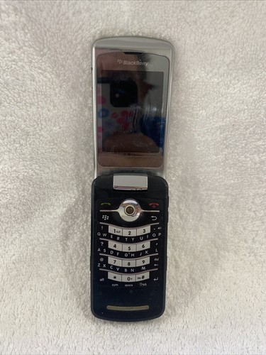 Original blackberry pearl 8220 - blackberry,