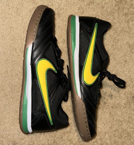 Taglia nike gato brasil - -,