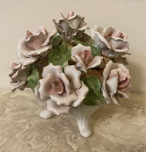 Centrotavola fiori porcellana