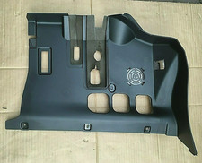 BMW 320d SE E90 (09/09) lato