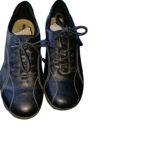 Scarpa comoda stringata