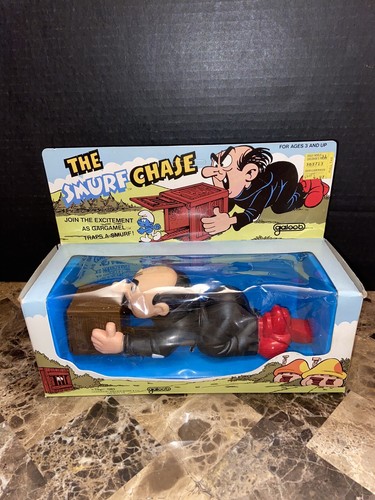 The smurf chase gargamel - gargamel, box