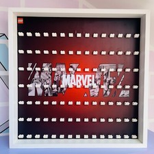 Cornice Vetrina Display Case