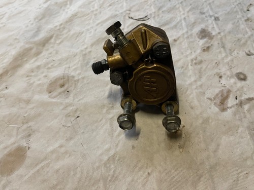 Etrier arriere suzuki 50 - arriere,