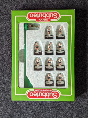 Subbuteo 63000 team ref 681 - subbuteo,