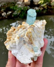 Esemplare di acquamarina