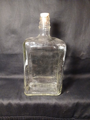 Bottiglia liquore vintage - di,