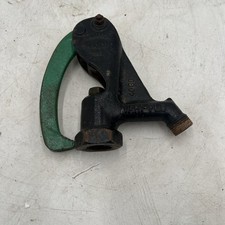 Antica pompa acqua pozzo