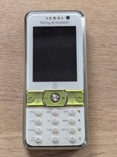 Telefono cellulare Sony Ericsson K660i (bianco su lime) 3 batteria nuova - ottime condizioni molto raro!