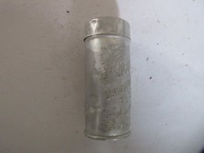 Vecchia scatola di latta