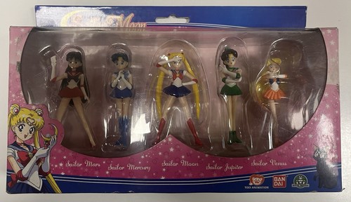 Vintage sailor moon ဗ figure - vintage,