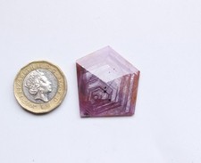 Pietra preziosa taglio a