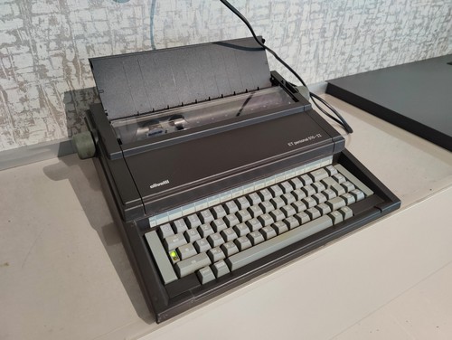 Macchina scrivere elettrica - macchina,
