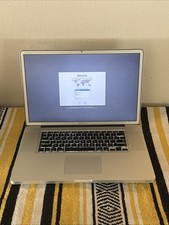 Apple MacBook Pro 250 GB 17"