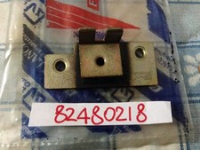 Tassello elastico suporto paraurti ant SX *ORIGINALE* LANCIA Thema cod. 82480218