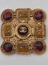 Spilla in vetro stile Chanel