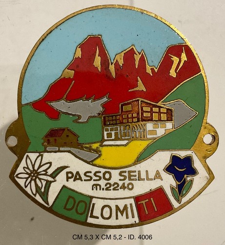 Passo sella 2240 dolomiti - passo,