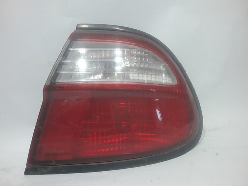 Faro posteriore destro nissan - posteriore,