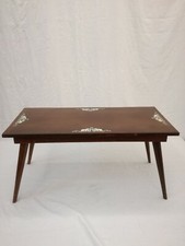 Tavolino legno con decorazione