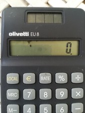 Calcolatrice solare Olivetti EU 8 con difetto.