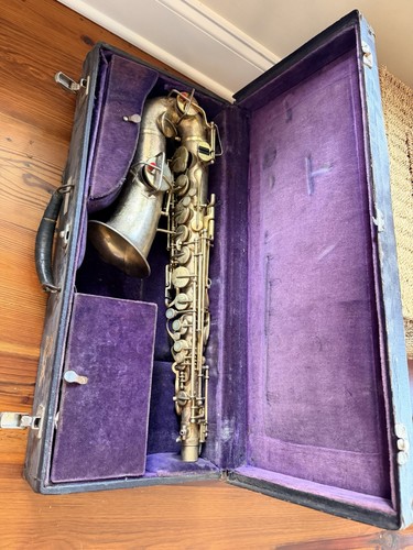 Alto saxophone reed case - saxophone,