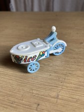Triciclo bicicletta venditore