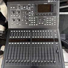 Scrivania mixer digitale Midas
