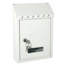 Cassetta postale bianca buca