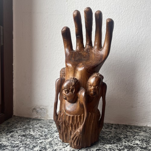 Scultura legno intagliata - in,