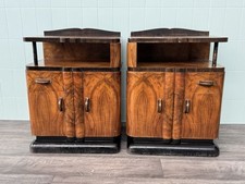 coppia di comodini Italiani Degli Anni ‘30 In Radica Di Noce