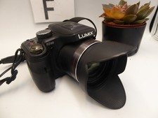 Panasonic LUMIX DMC-FZ48 +
