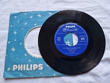 LYS ASSIA AL DI LA' COME