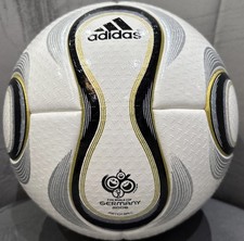 Adidas Teamgeist+ Pallone