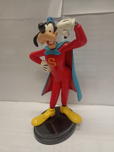 Disney parade super - pippo,