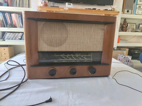 Vintage 1930s bulgarian radio - 1930s,