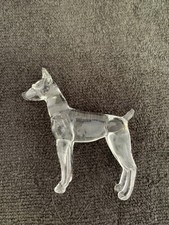 Statuina Pinscher Doberman in