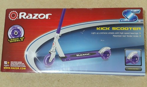 Razor kick scooter with - s,