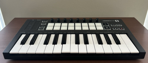Novation launchkey mini - mini, mk3