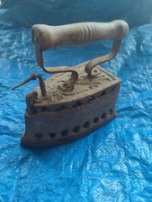 Ferro Da Stiro A Carbone