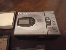 Sony Minidisc Recorder MZ R35 Con quattro MiniDisc
