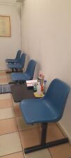DUE POLTRONCINE UFFICIO/SALA D'ATTESA BLU CON TAVOLINO