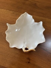 Foglia Porcellana Smaltata Artistica Capodimonte Antiquariato Vintage