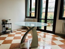 Tavolo rotondo Tonin Casa modello Eliseo