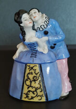 Scatola in porcellana colorata Art Decò, ballerini Pierrot e Colombine, 1925 circa