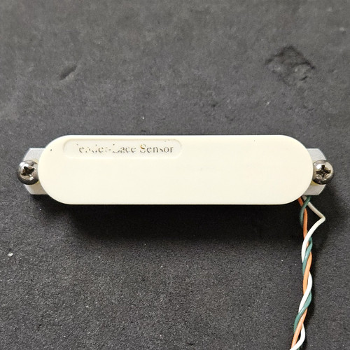 Pickup fender lace - lace, sensor