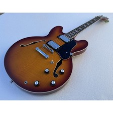 Chitarra jazz a 6 corde con