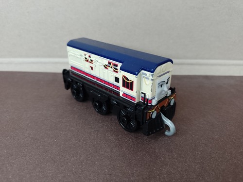 Trackmaster push along thomas - trackmaster,