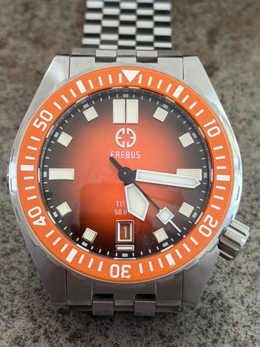 Erebus titan 500m - 500m, diver