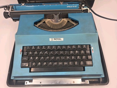 Macchina scrivere elettrica - macchina, da