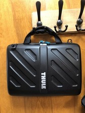 THULE 13" MACBOOK PRO E IPAD ATTACHÉ
